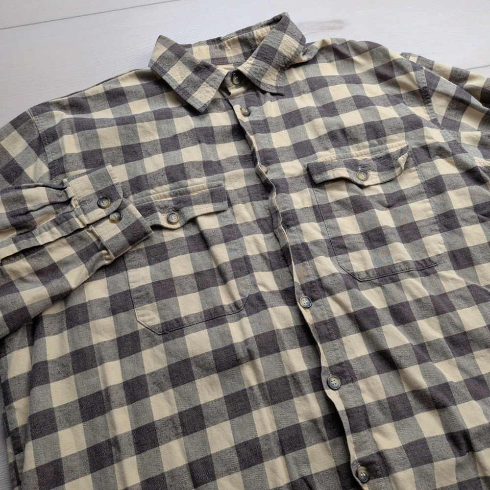 VTG The J. Peterman Company Flannel Shirt Mens XL Plaid Button Up Buffalo Check